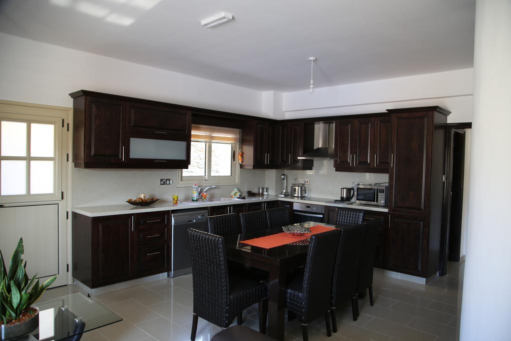 קאטו פירגוס Villa Melyia חדר תמונה