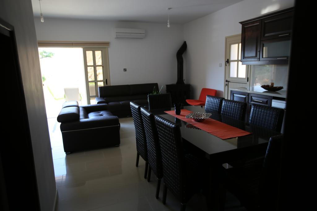 קאטו פירגוס Villa Melyia חדר תמונה
